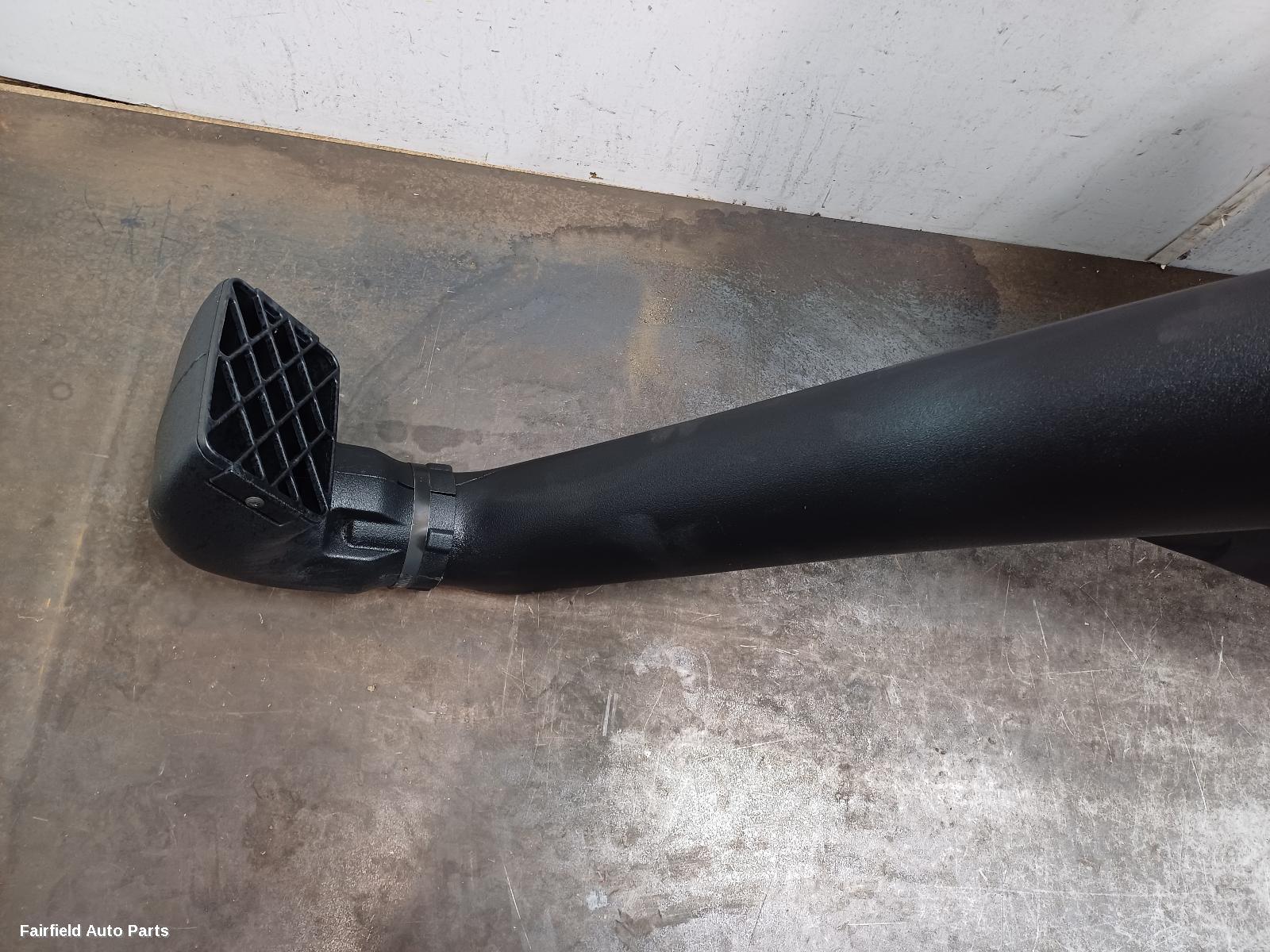 2006-2015 Mitsubishi Triton Right Guard