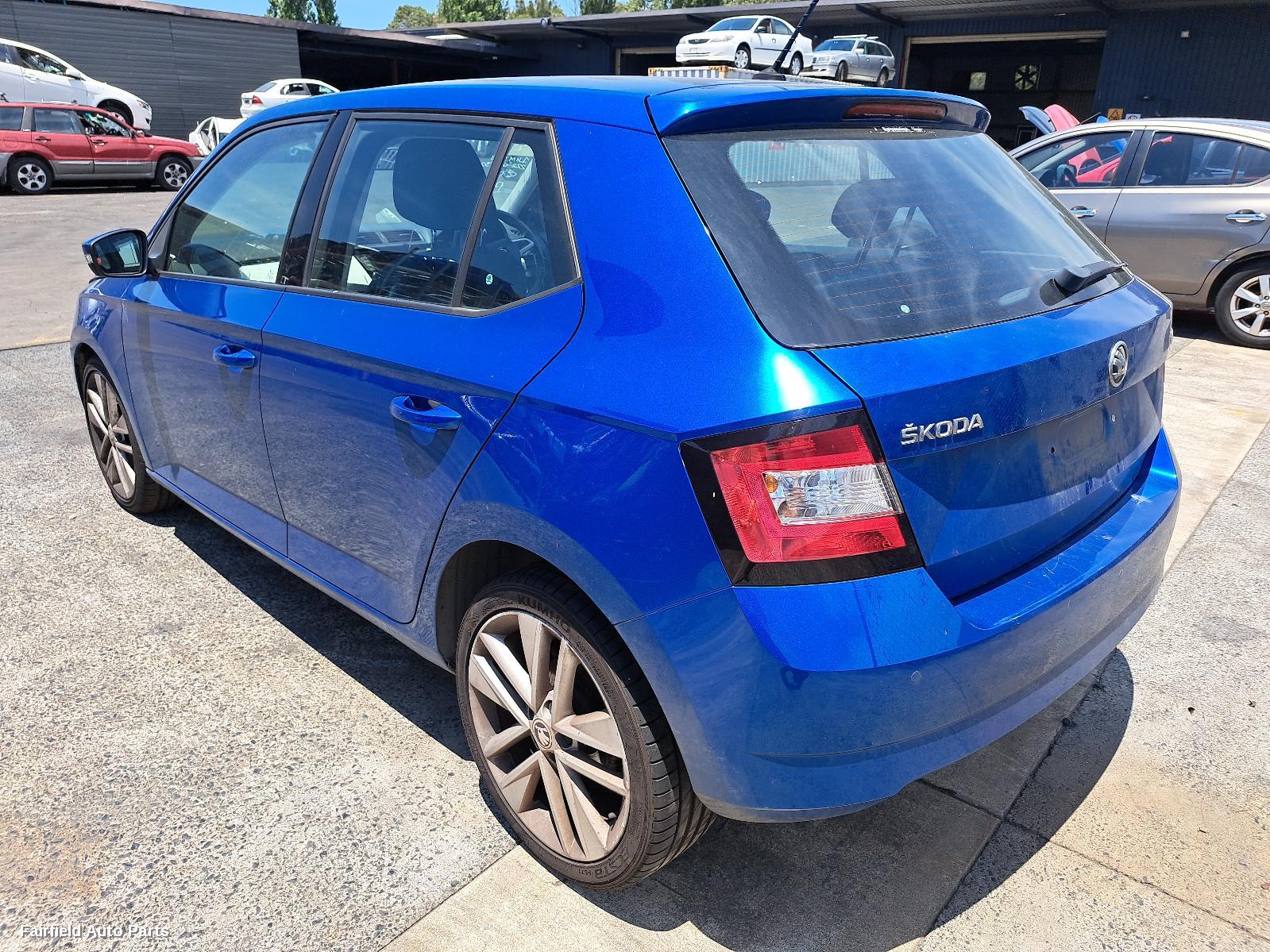 2015 Skoda Fabia Left Front Strut