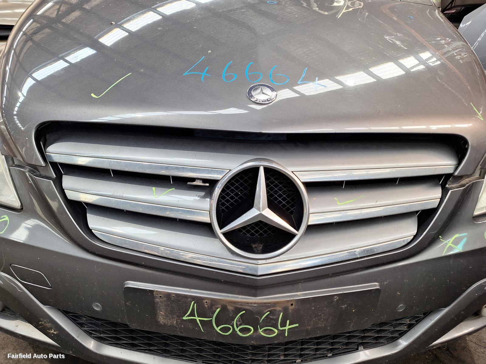 2009 Mercedes B Class Grille