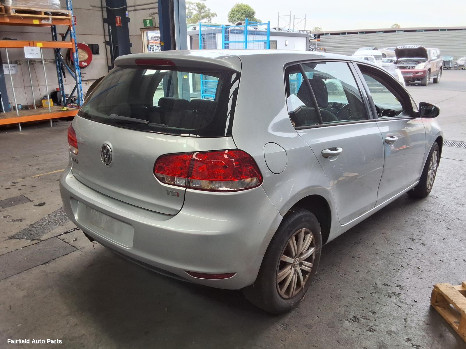 2011 Volkswagen Golf Airbag Module Sensor