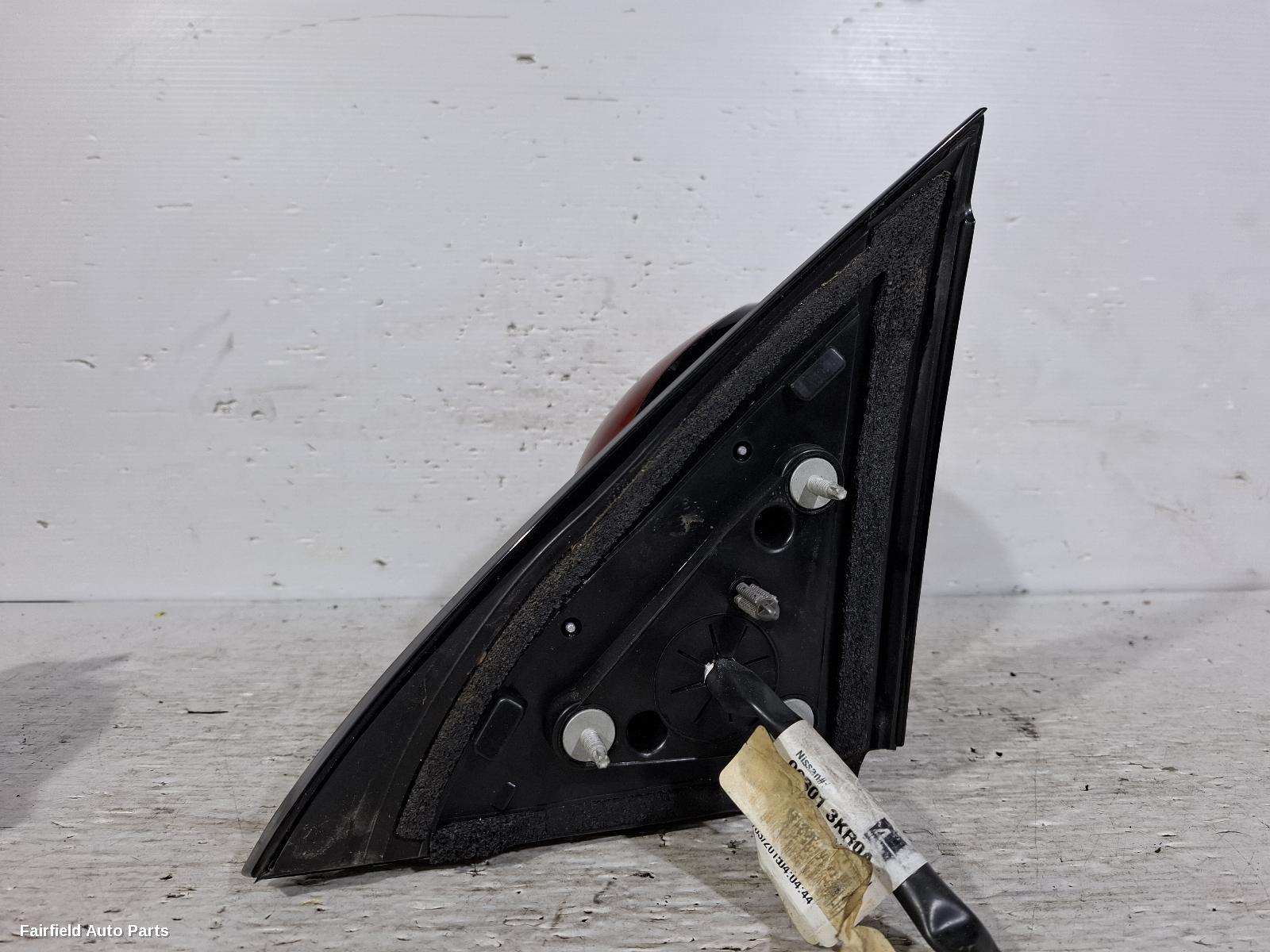 2013-2016 Nissan Pathfinder Right Door Mirror