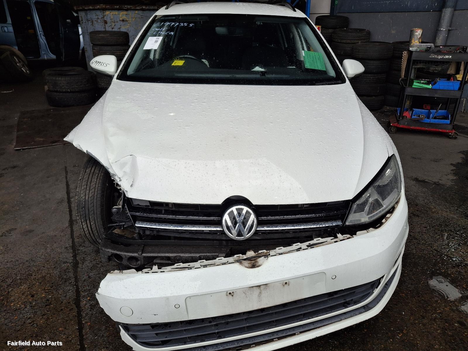 2017 Volkswagen Golf Right Rear Door Sliding