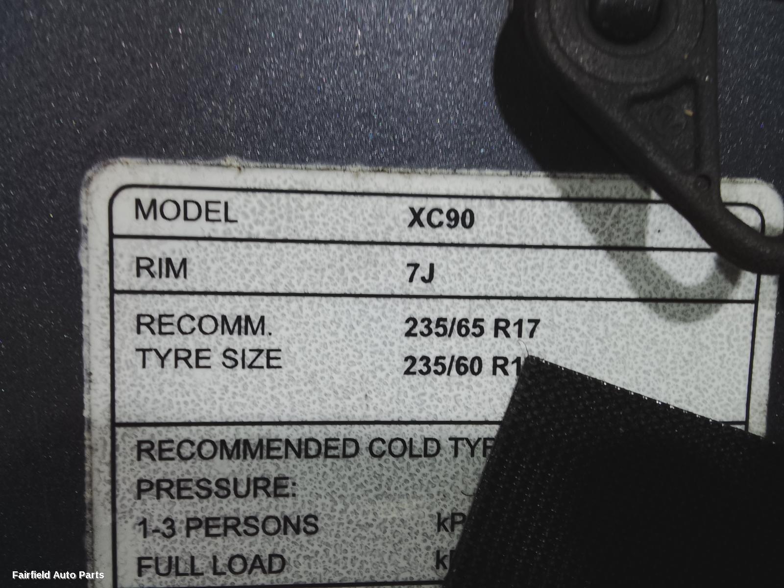 2003-2014 Volvo Xc90 Fuel Door Filler