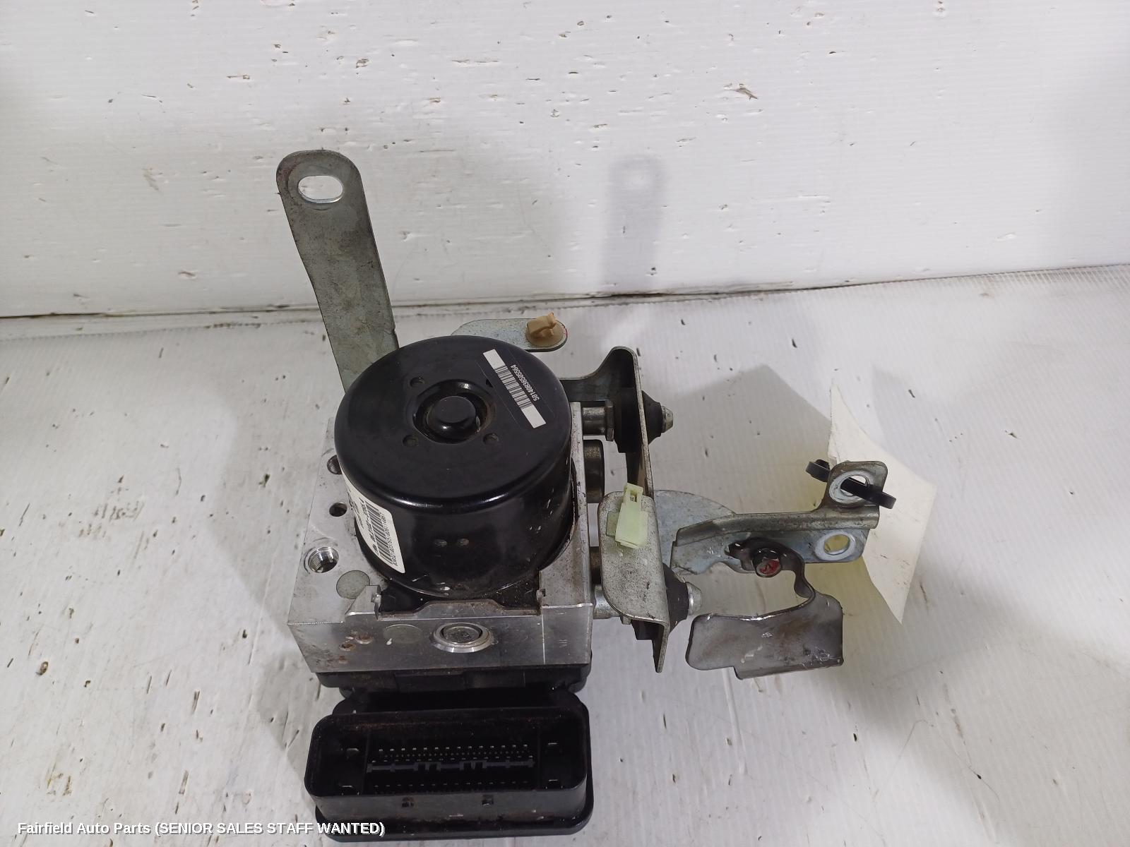 2016 Mitsubishi Lancer Abs Pump Modulator