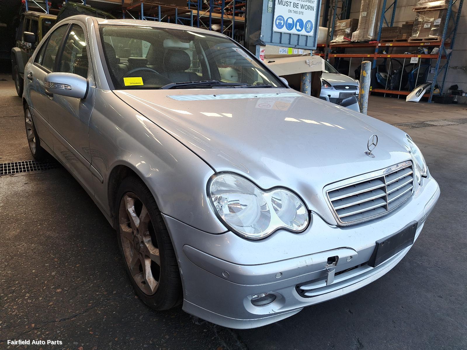 2006 Mercedes C Class Right Rear Door Sliding