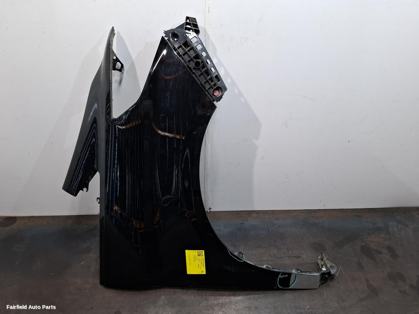 2015-2023 Toyota Alphard Right Guard
