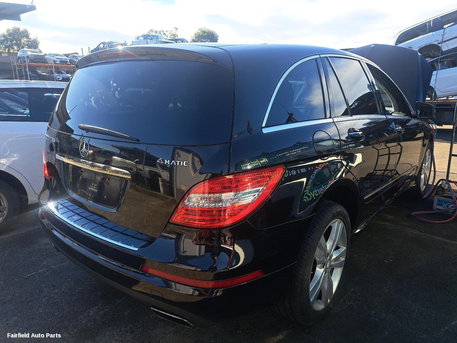 2010 Mercedes R Class Right Door Mirror