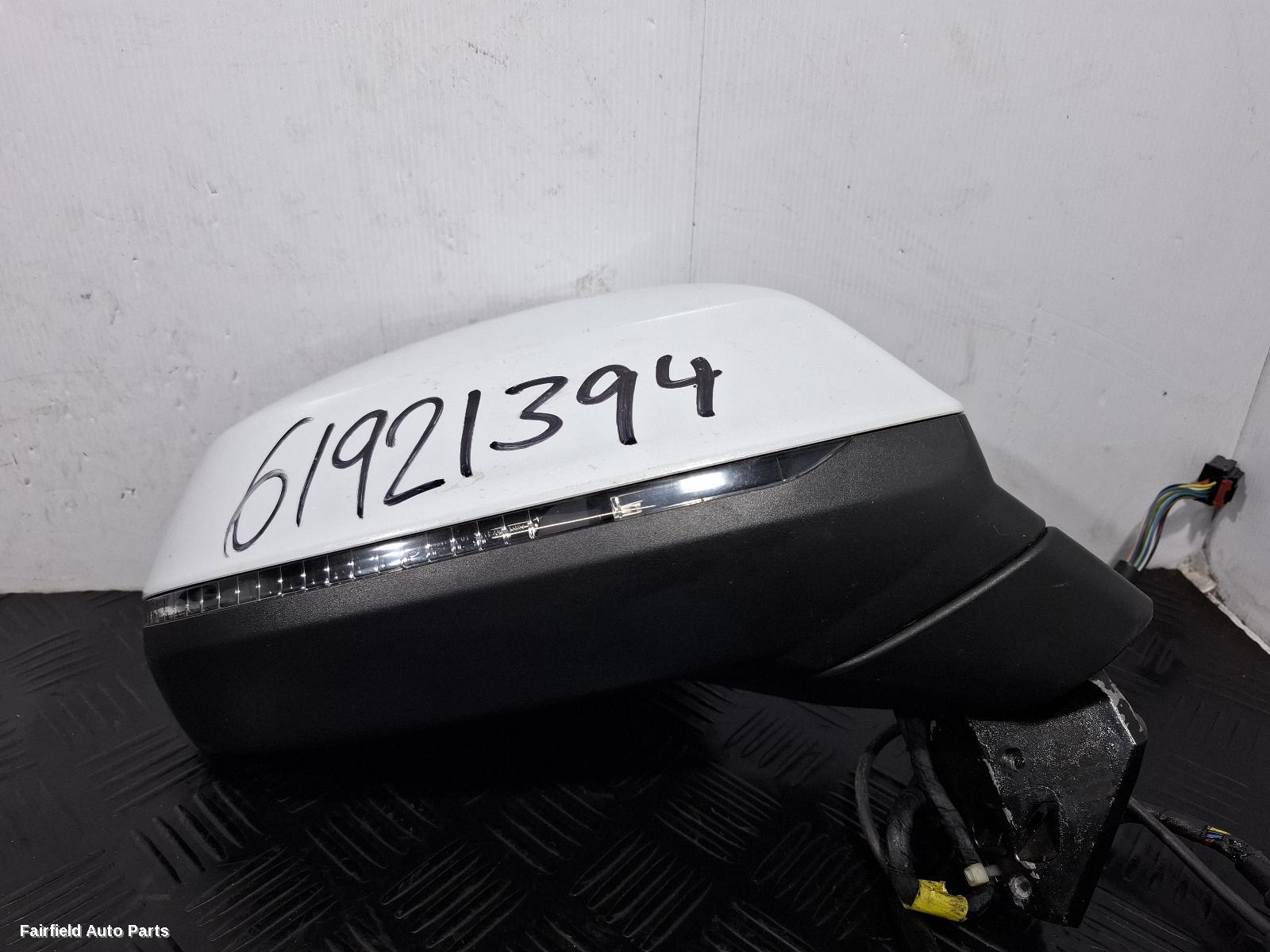 2015-2020 Audi Q7 Left Door Mirror