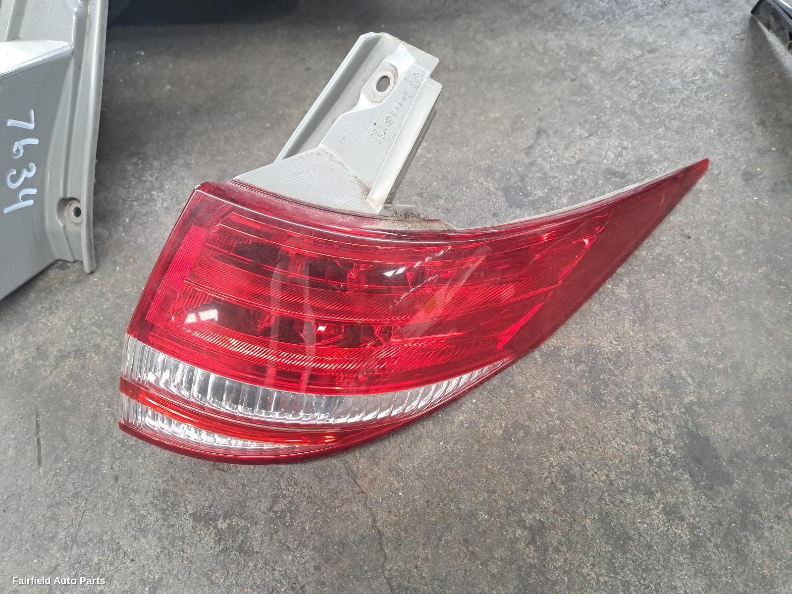 2008 Toyota Tarago Right Taillight