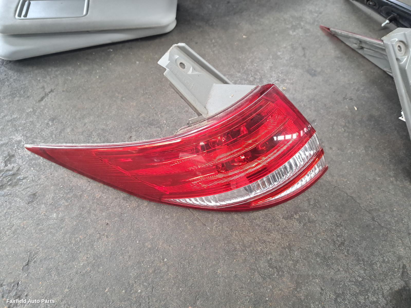 2008 Toyota Tarago Left Taillight