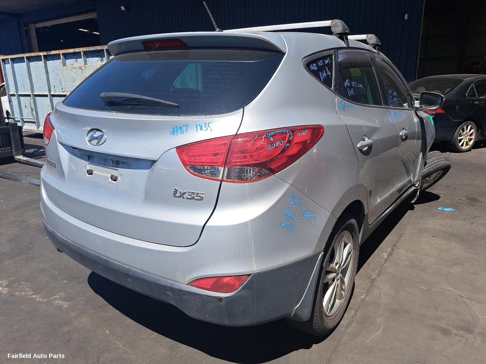 2013 Hyundai Ix35 Left Headlamp