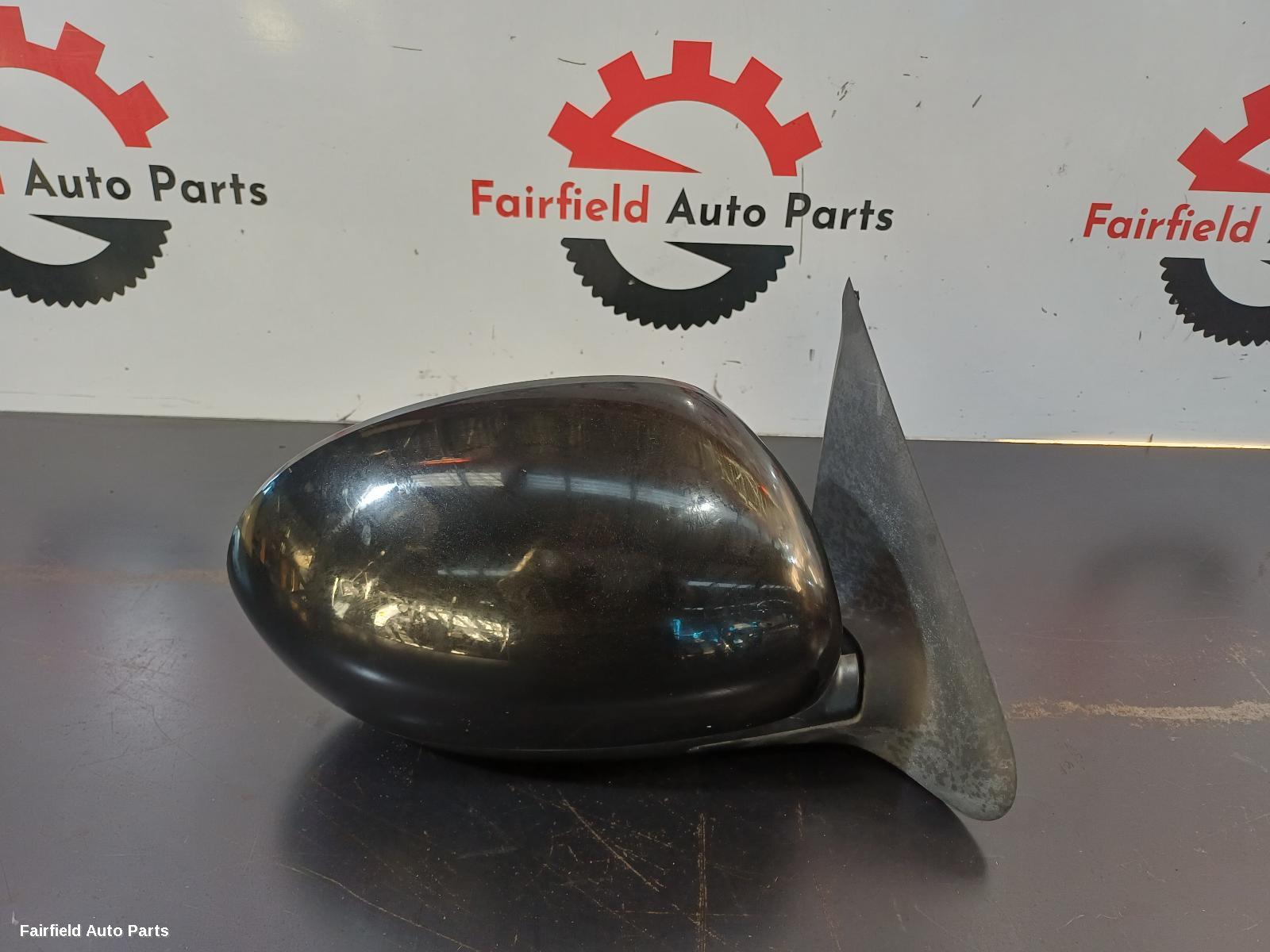 2010-2014 Nissan Juke Right Door Mirror