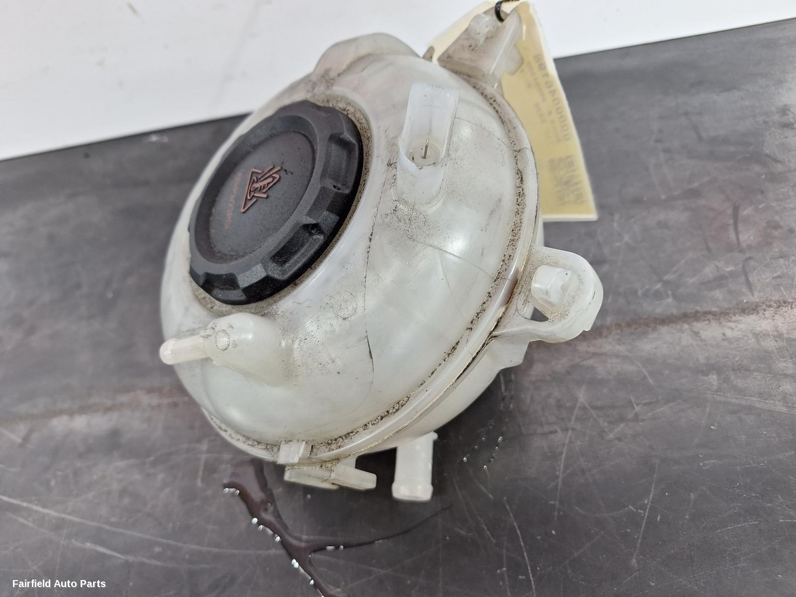 2019-2025 Audi Q3 Overflow Bottle