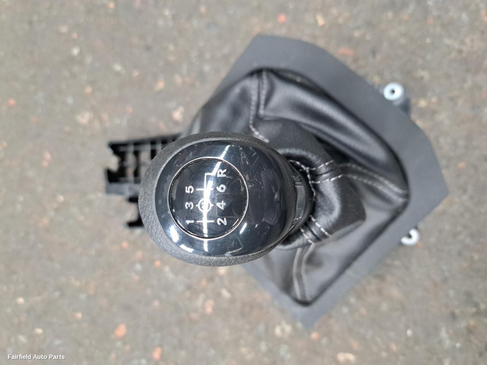 2018-2020 Mercedes X Class Gear Stick Shifter
