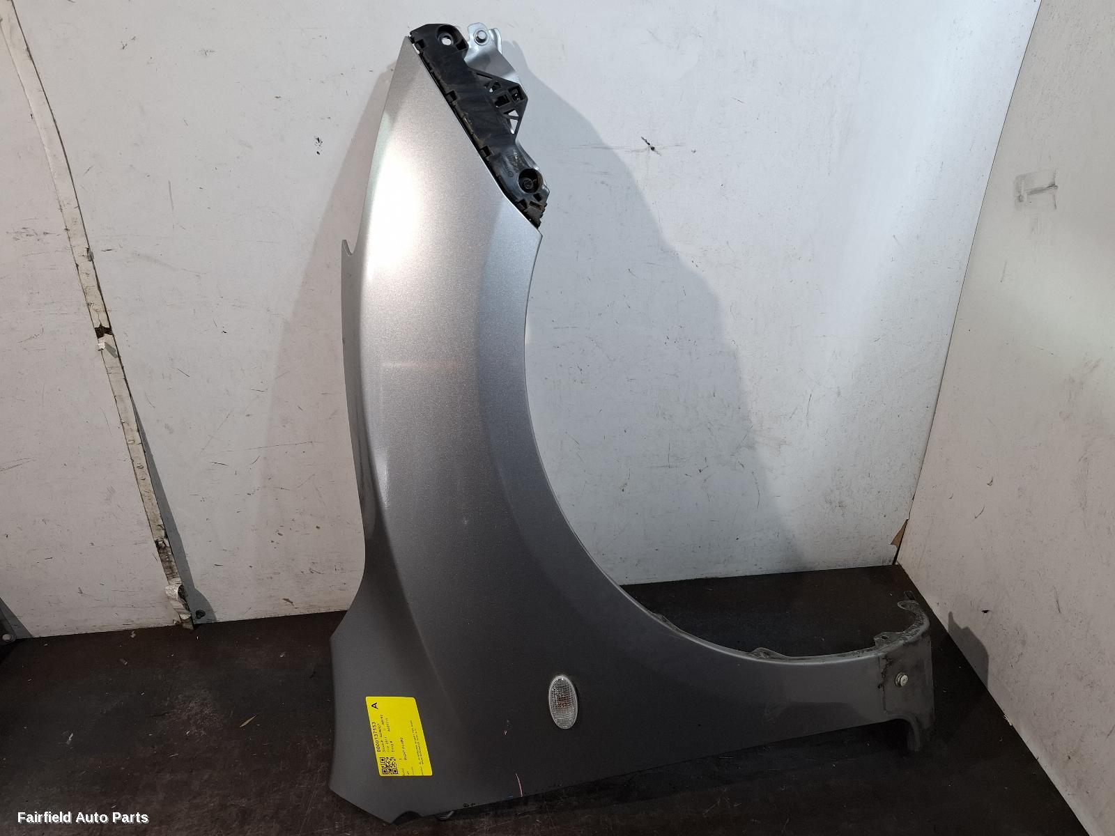 2009-2013 Mazda 3 Right Guard