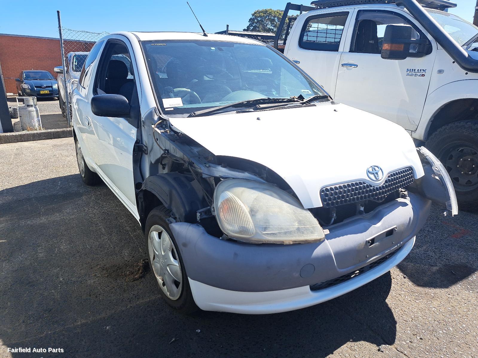 2002 Toyota Echo Left Taillight