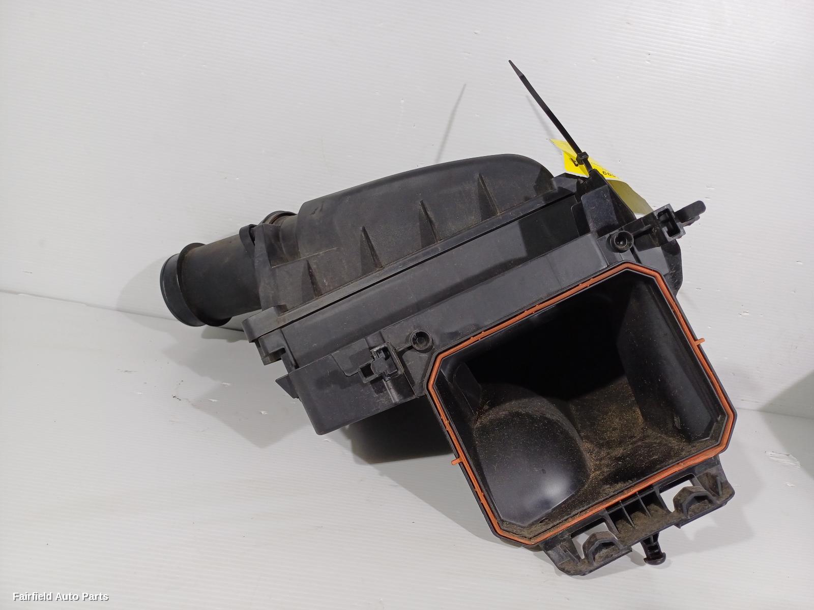 2013-2019 Mercedes Cla Class Air Cleaner Box
