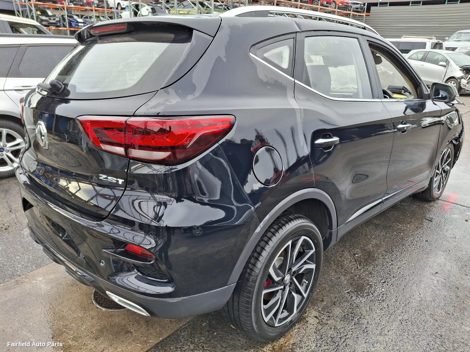 2021 Mg Zs Left Rear Door Window
