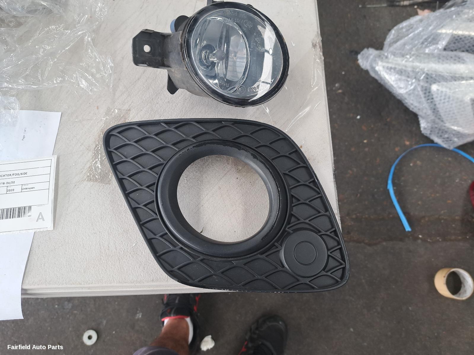 2020 Mercedes X Class Left Indicator Fog Side