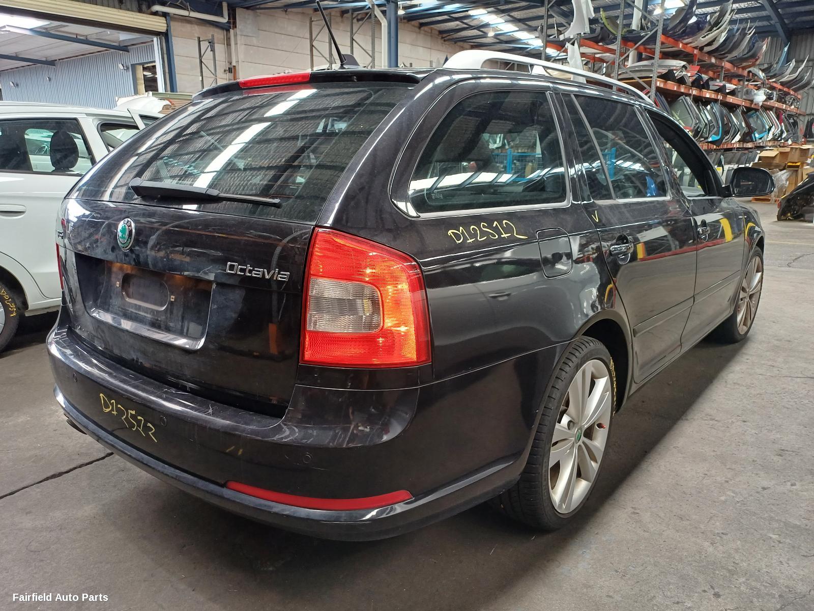 2012 Skoda Octavia Overflow Bottle