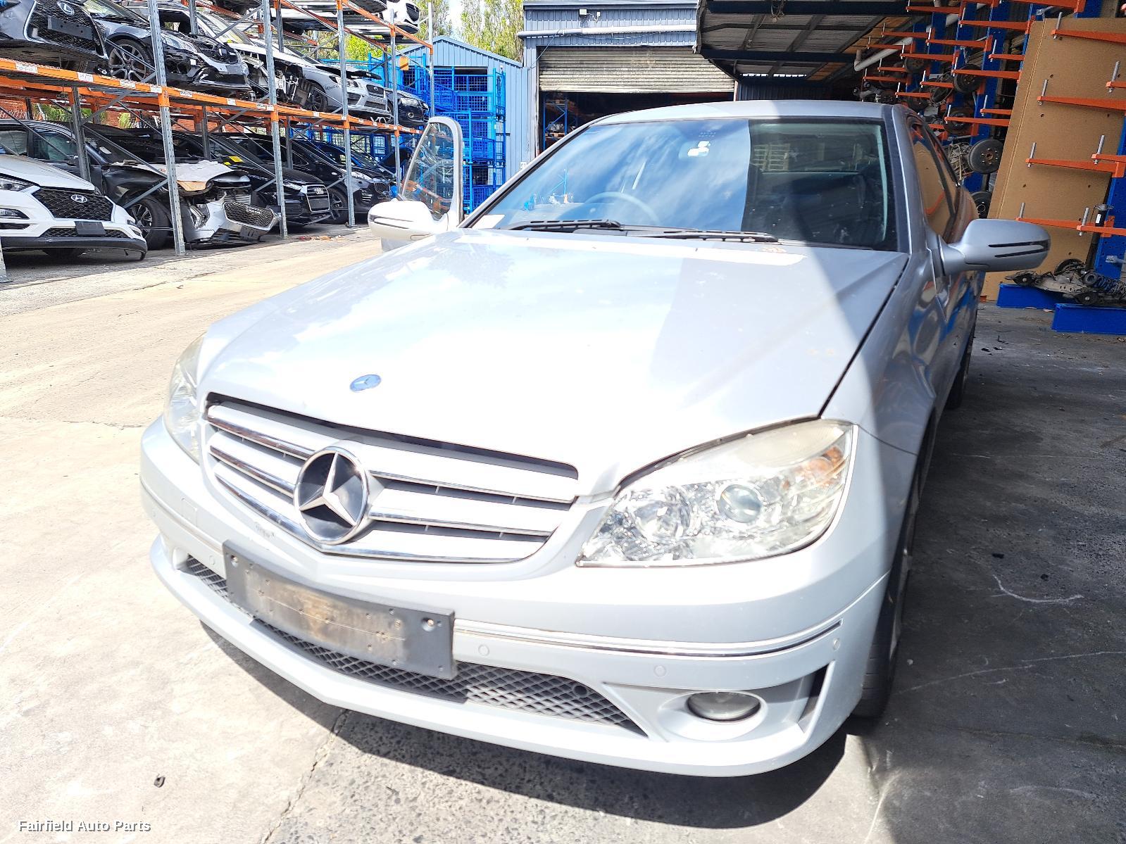 2009 Mercedes Clc Class Right Taillight