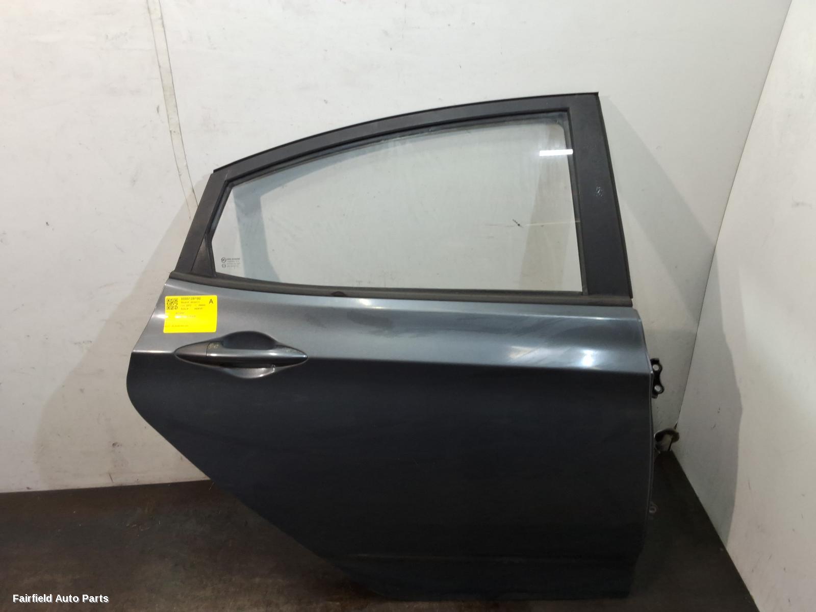 2011-2019 Hyundai Accent Right Rear Door Sliding