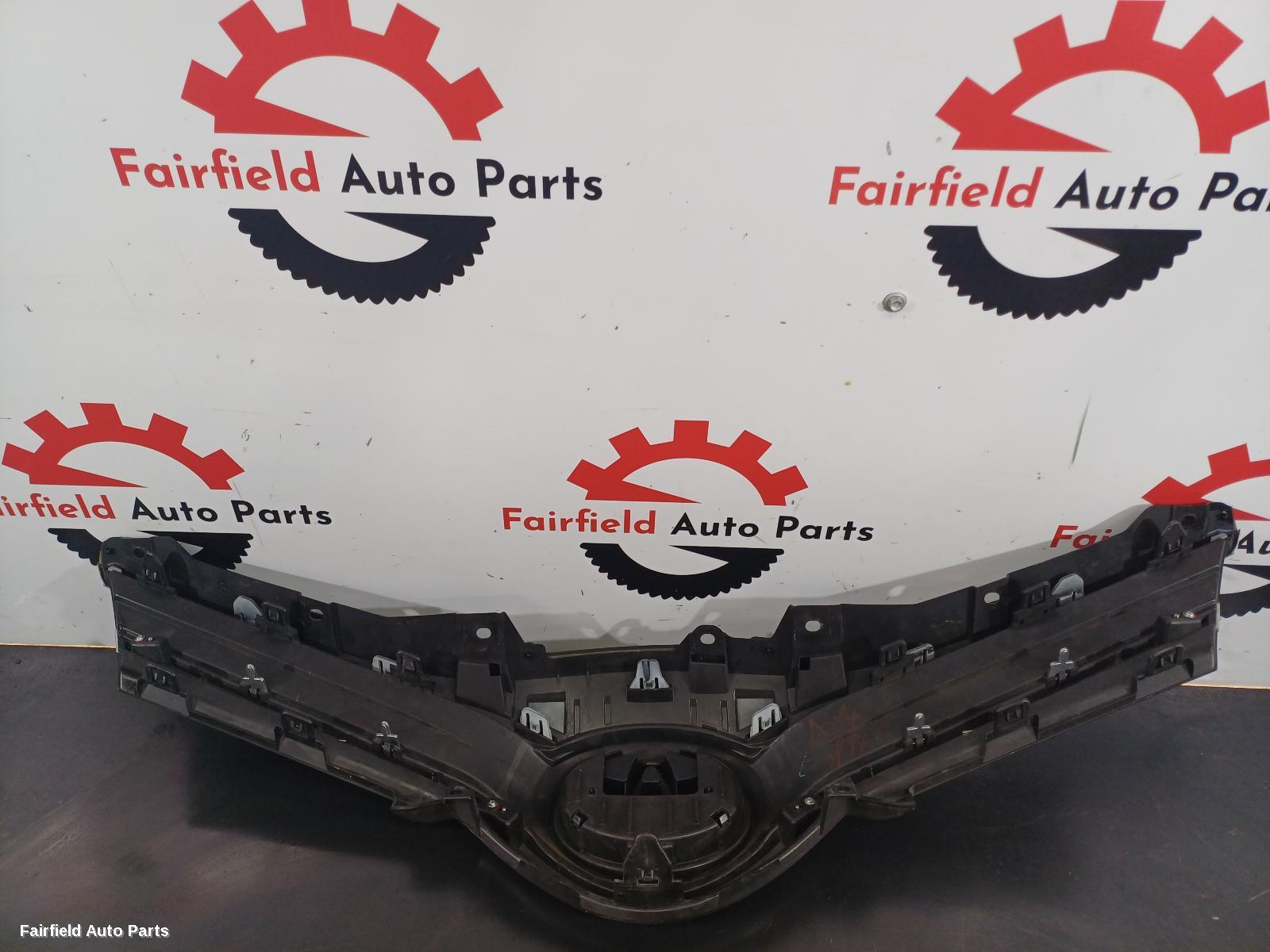 2014-2016 Toyota Yaris Grille