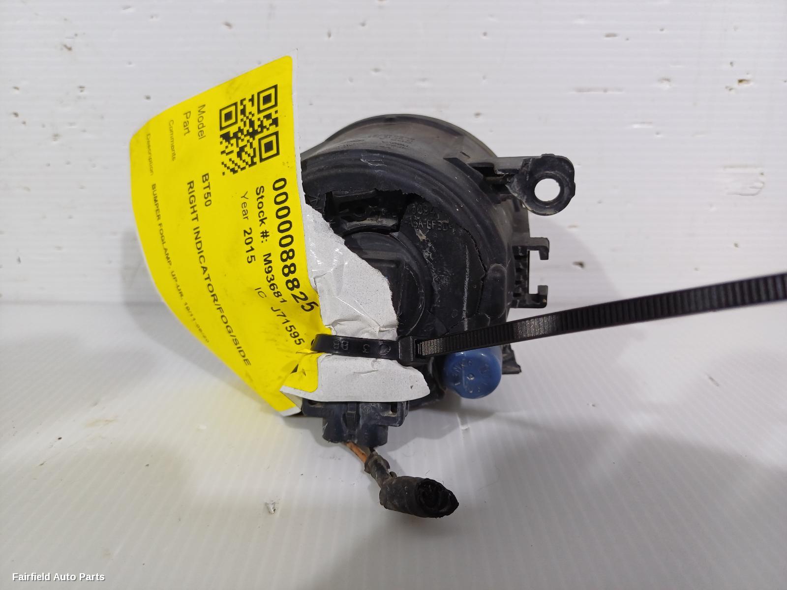 2015 Mazda Bt50 Right Indicator Fog Side