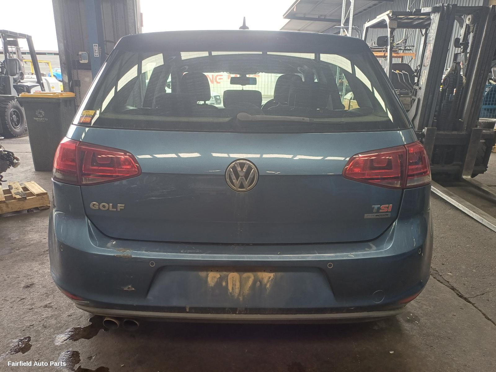 2013 Volkswagen Golf Left Front Strut