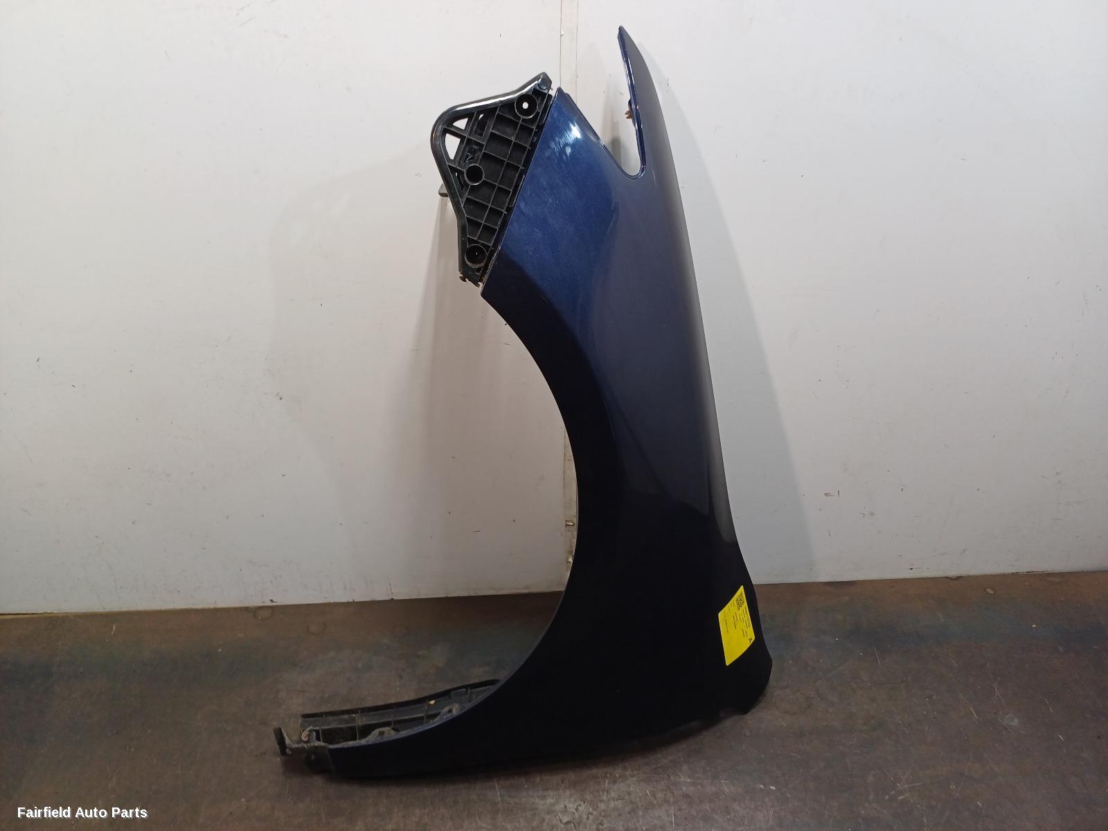 2012-2017 Toyota Aurion Left Guard