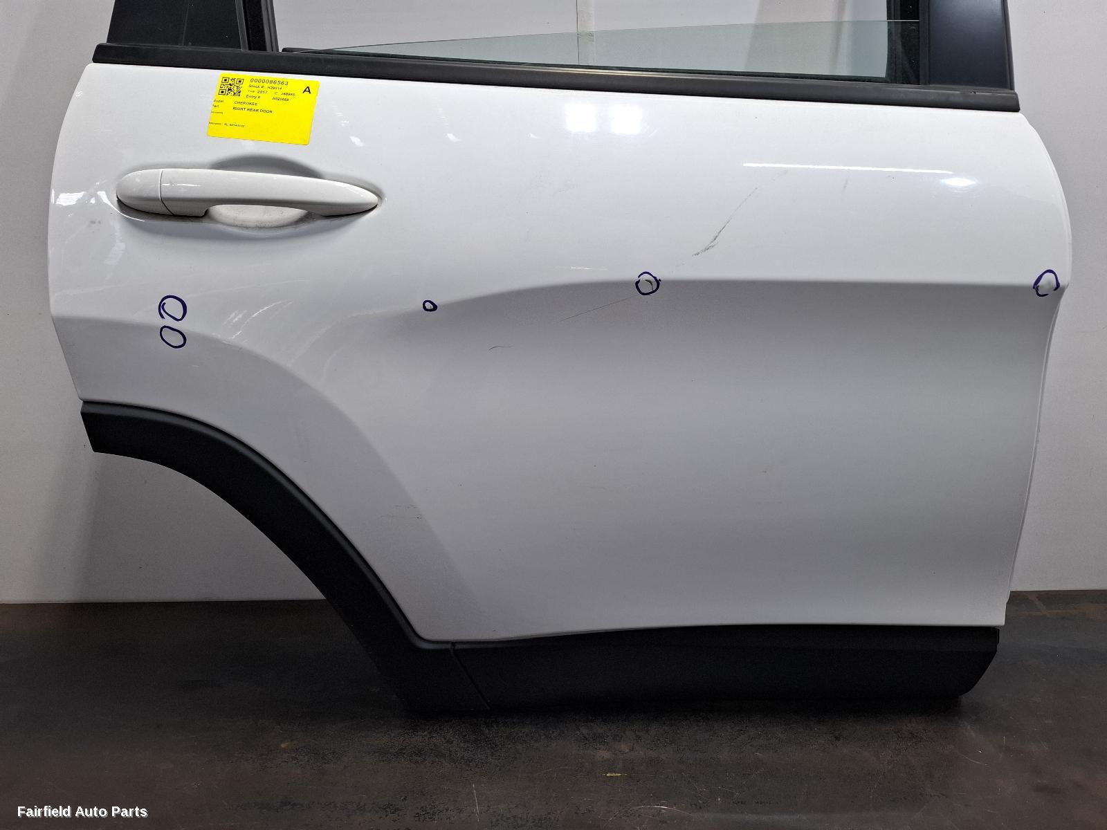2014-2022 Jeep Cherokee Right Rear Door Sliding