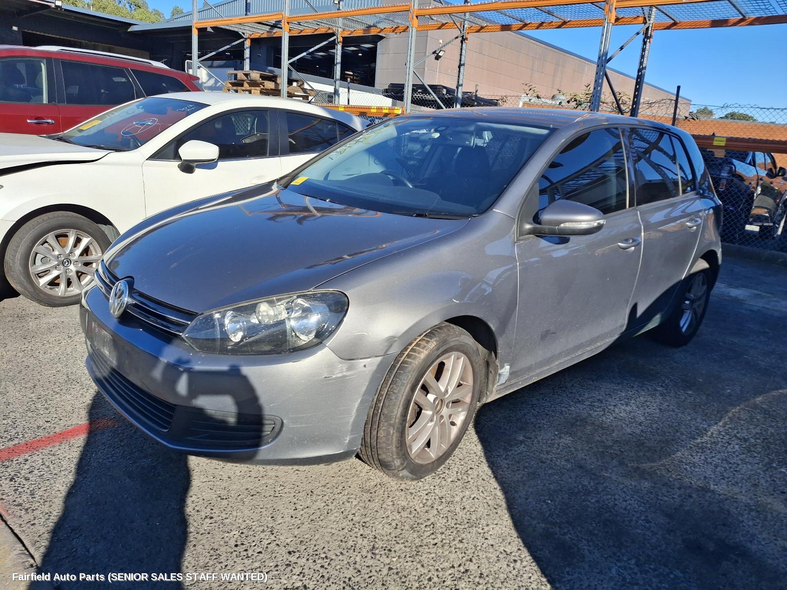 2009 Volkswagen Golf Air Cleaner Box