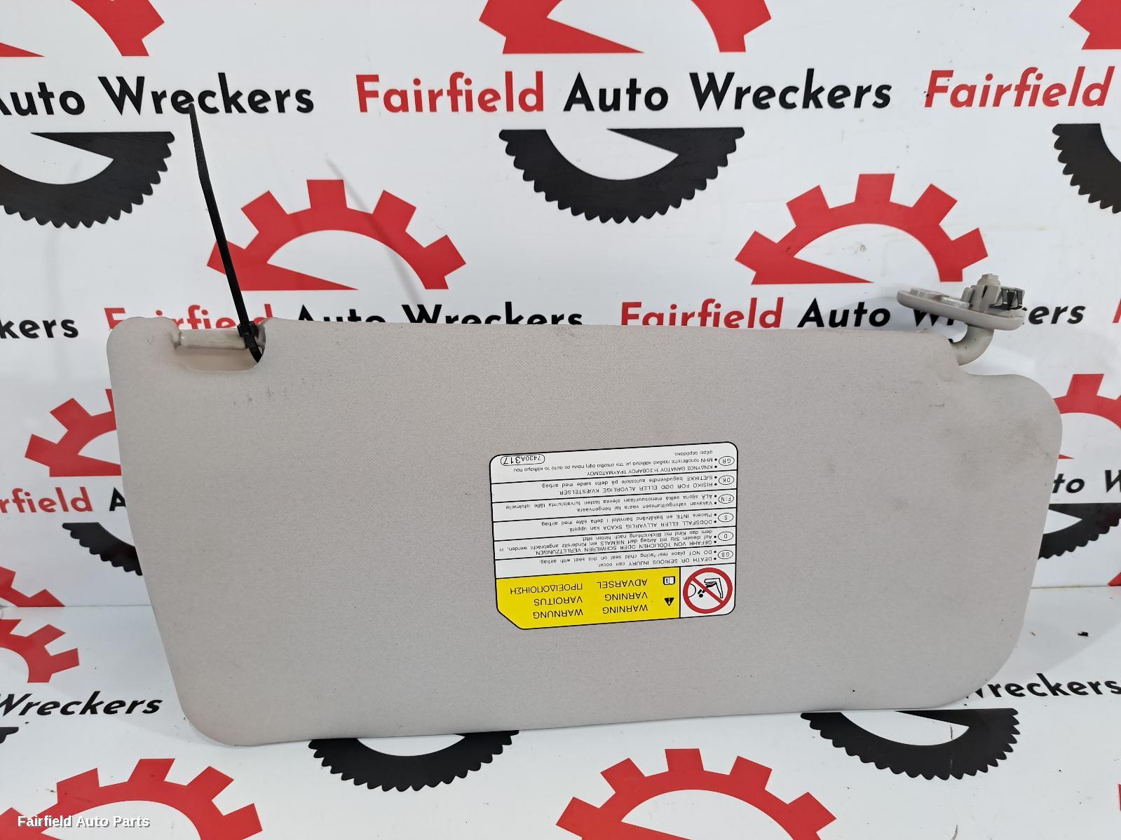 2006-2014 Mitsubishi Pajero Sunvisor