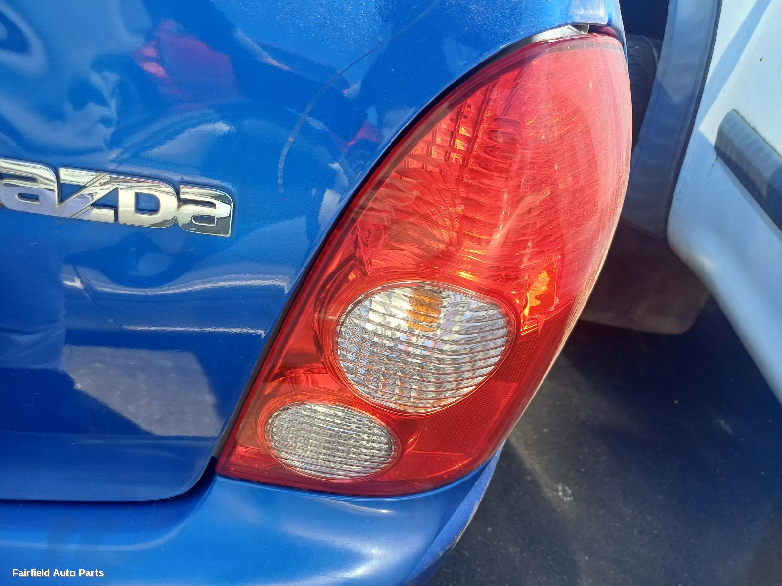 2003 Mazda 323 Grille