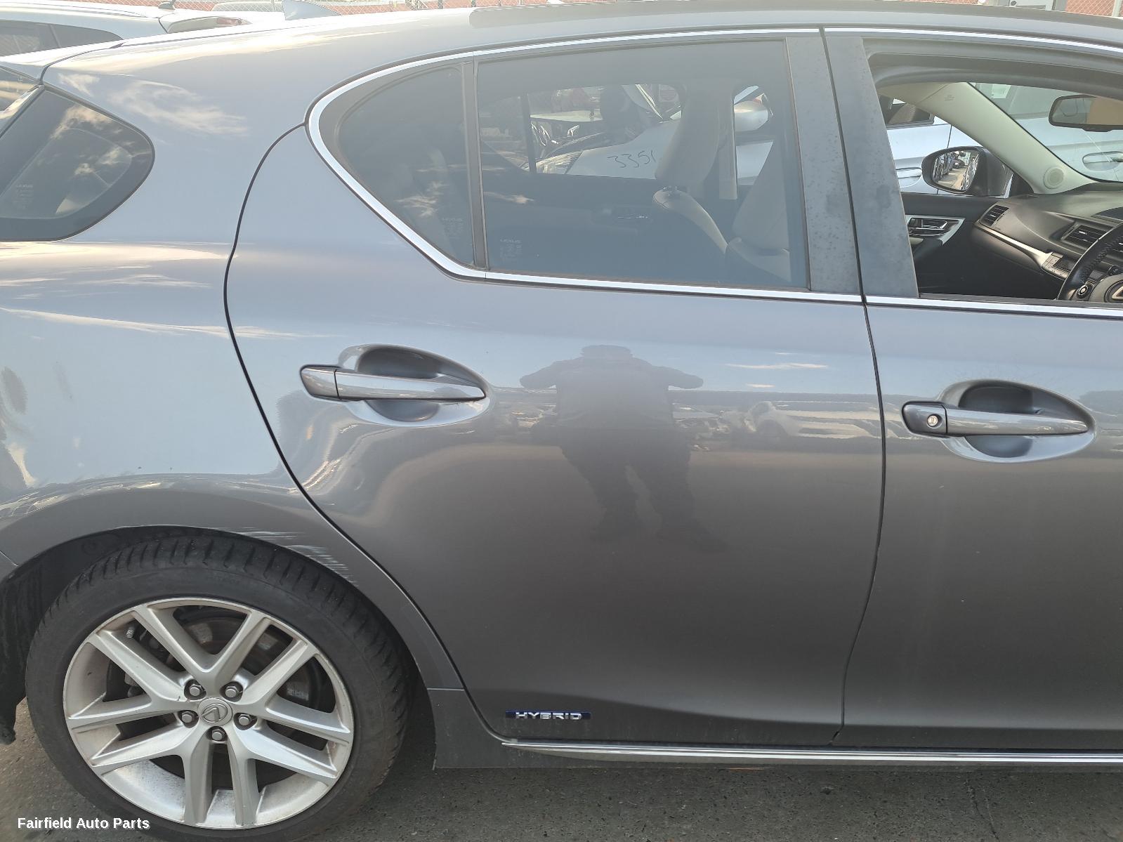 2015 Lexus Ct200h Washer Bottle