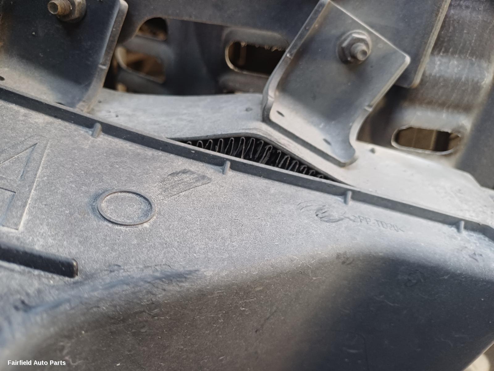 2015 Toyota Kluger Left Front Strut