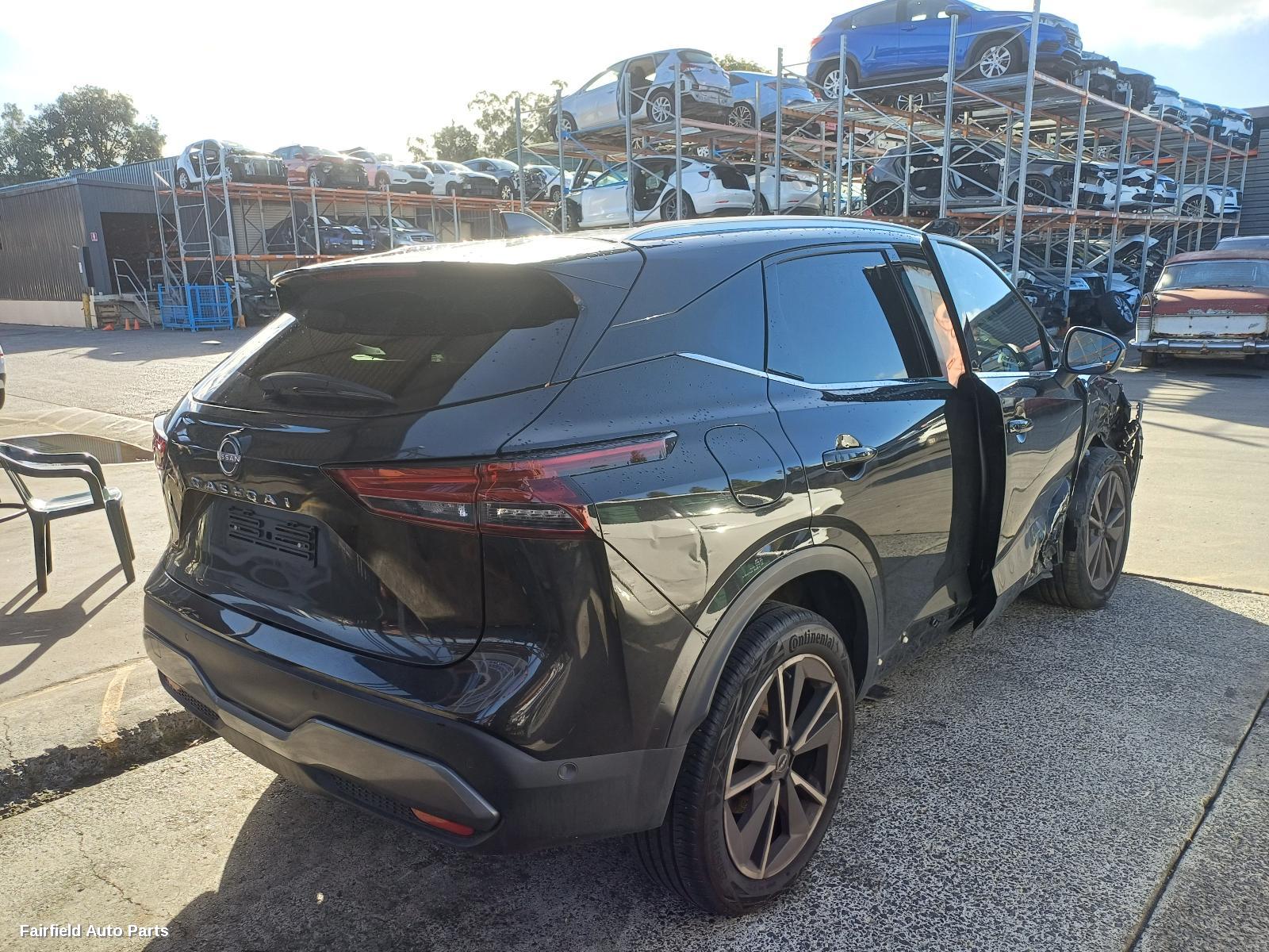 2023 Nissan Qashqai Left Taillight