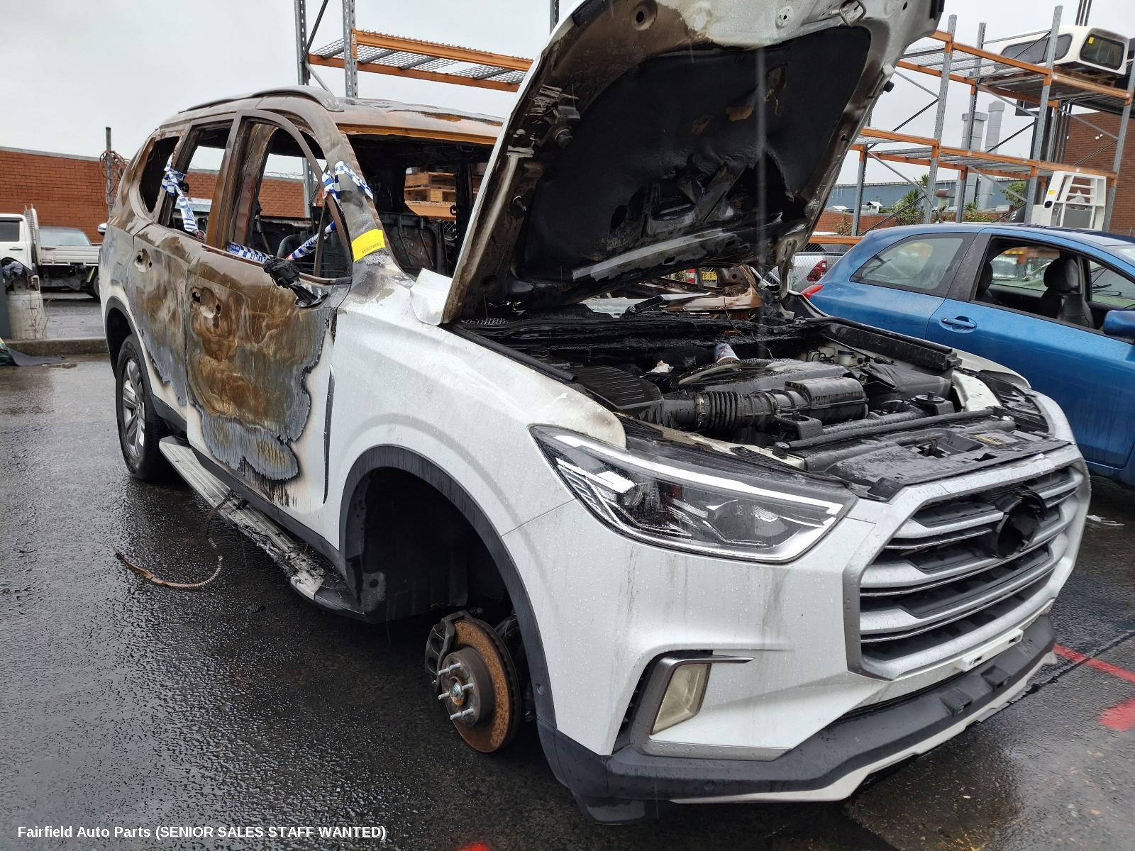 2022 Ldv D90 Left Headlamp