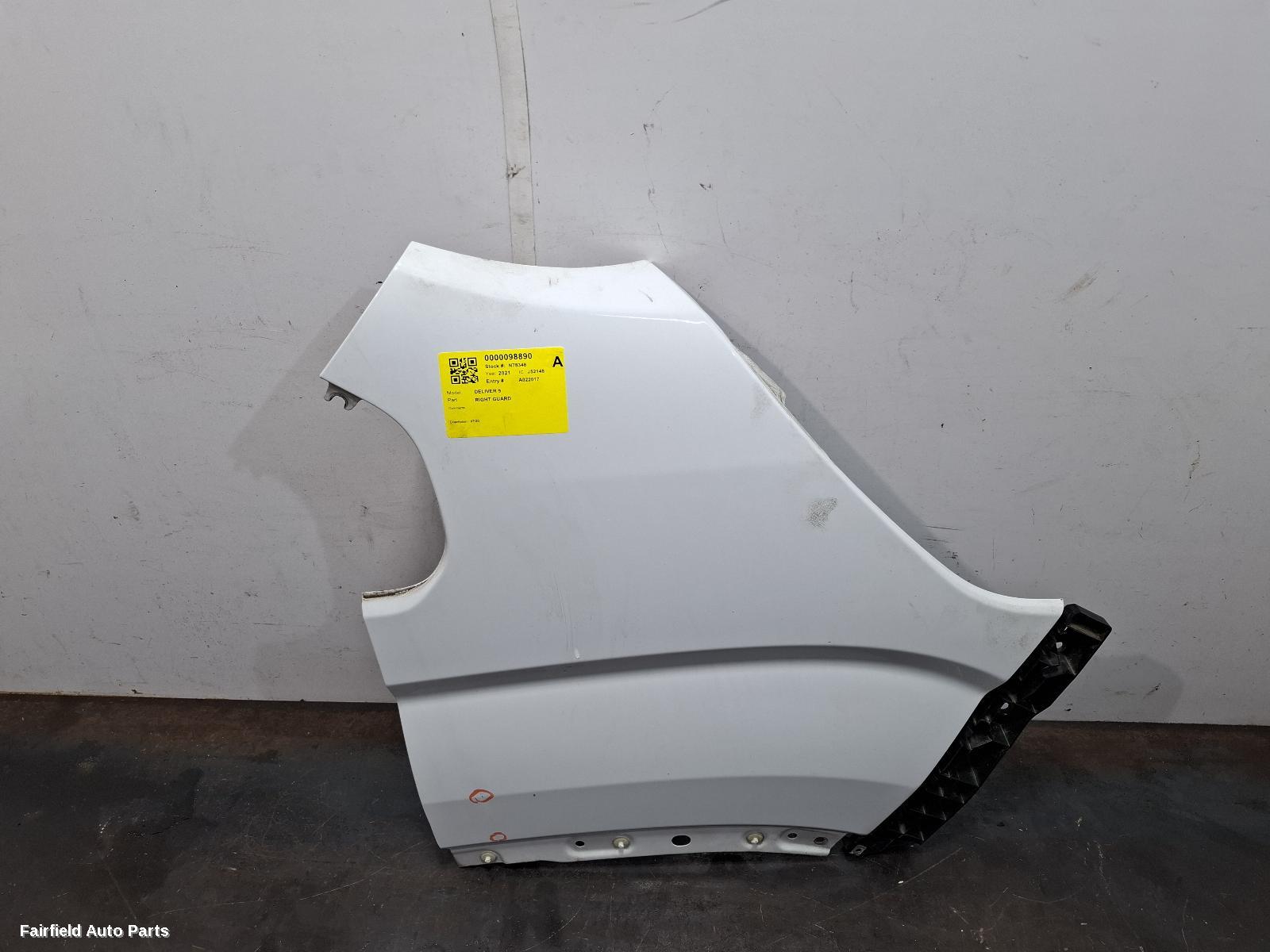2020-2026 Ldv Deliver 9 Right Guard