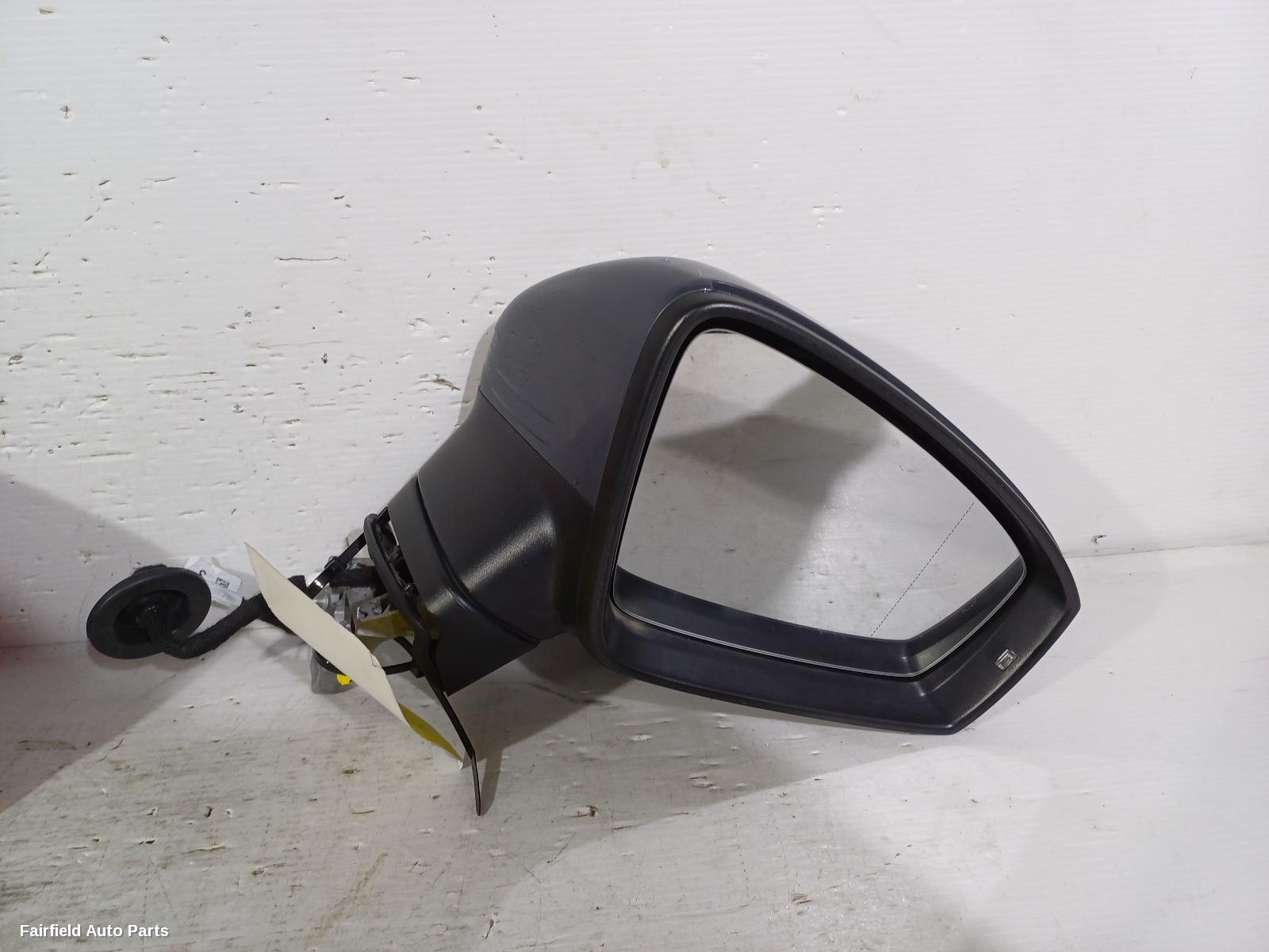 2021-2024 Volkswagen Tiguan Right Door Mirror
