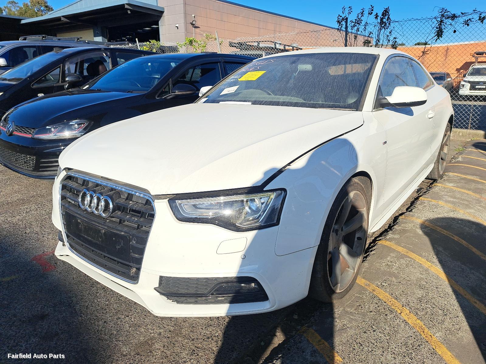 2013 Audi A5 Left Taillight