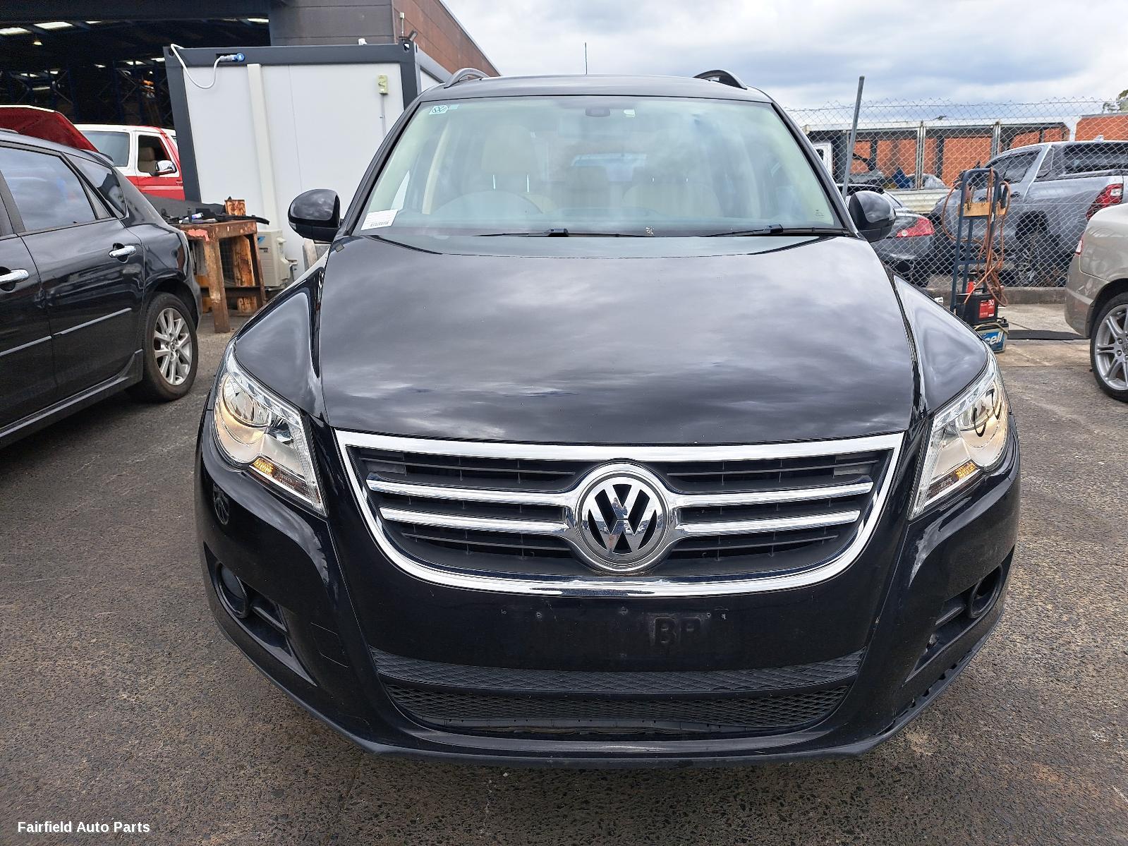 2011 Volkswagen Tiguan Radiator Support