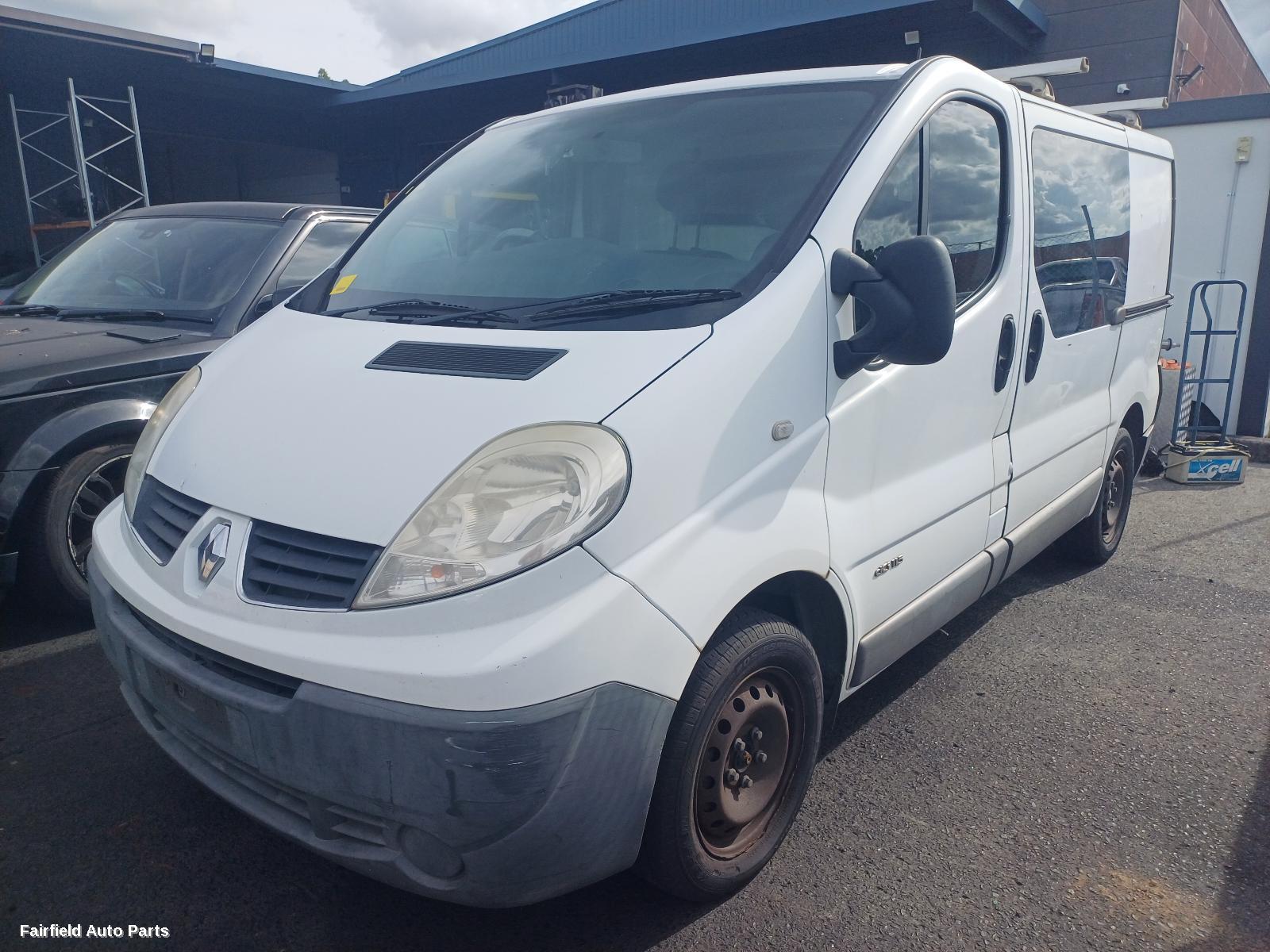 2014 Renault Trafic Left Front Hub Assembly
