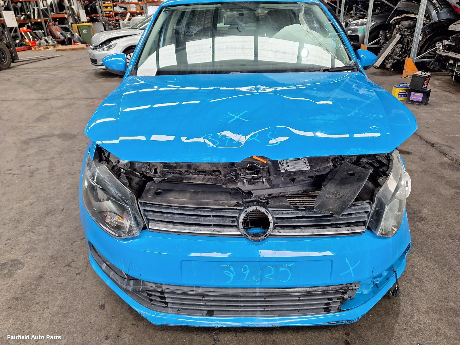 2015 Volkswagen Polo Left Taillight