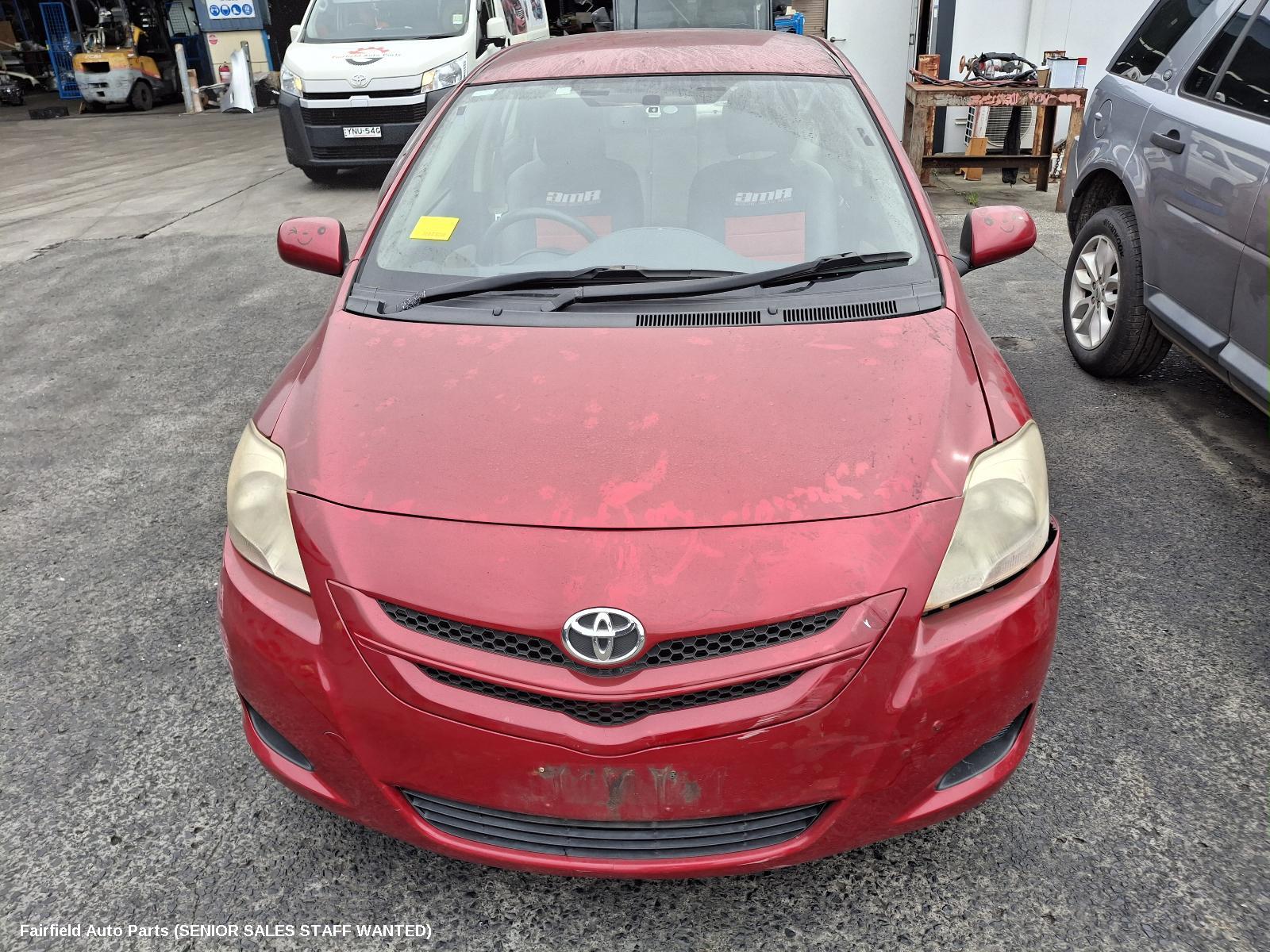2006 Toyota Yaris Right Headlamp