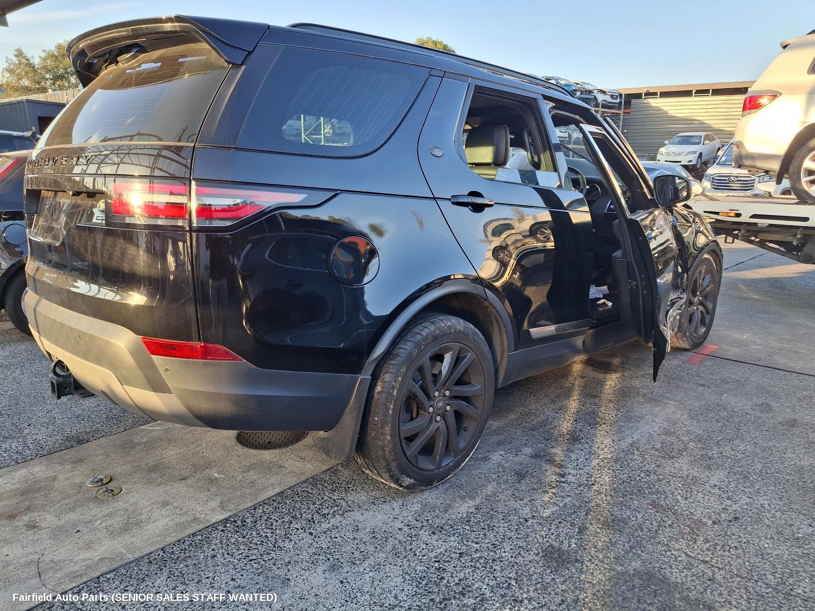 2017 Land Rover Discovery Left Door Mirror