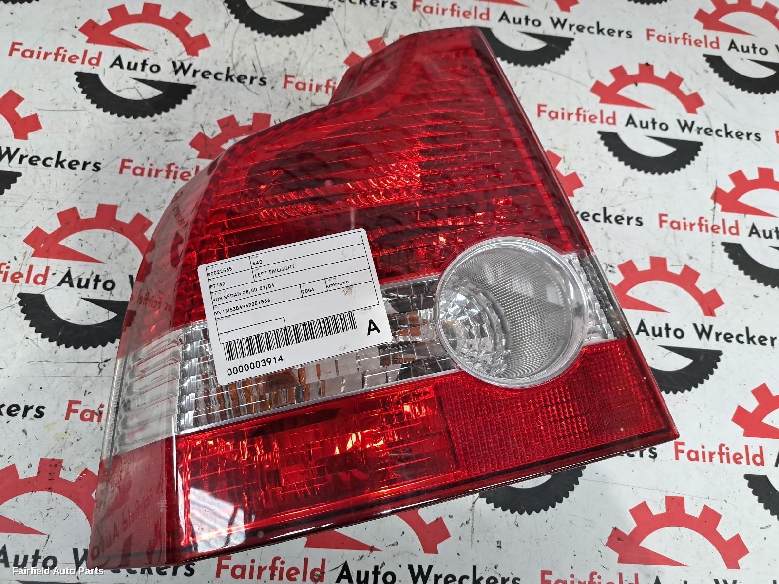 2004 Volvo S40 Left Taillight
