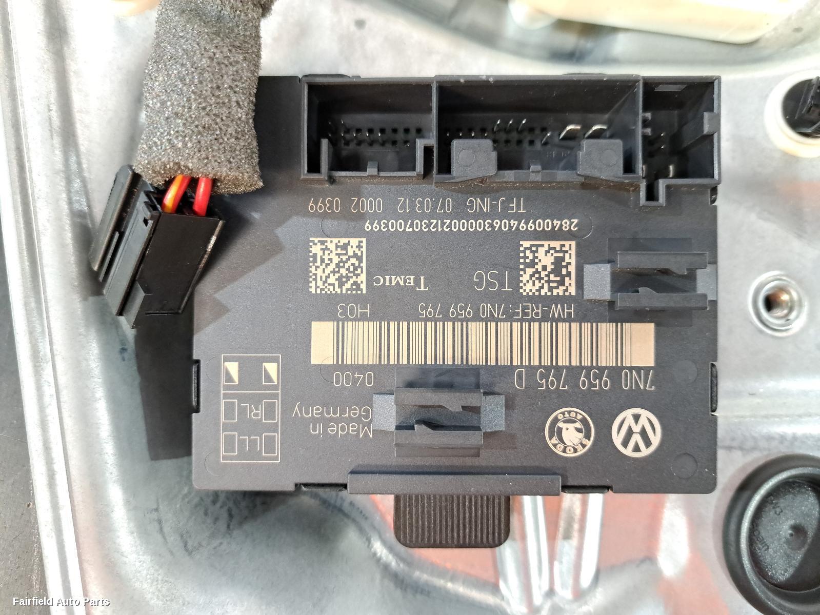 2011-2017 Skoda Yeti Left Rear Wnd Reg Motor