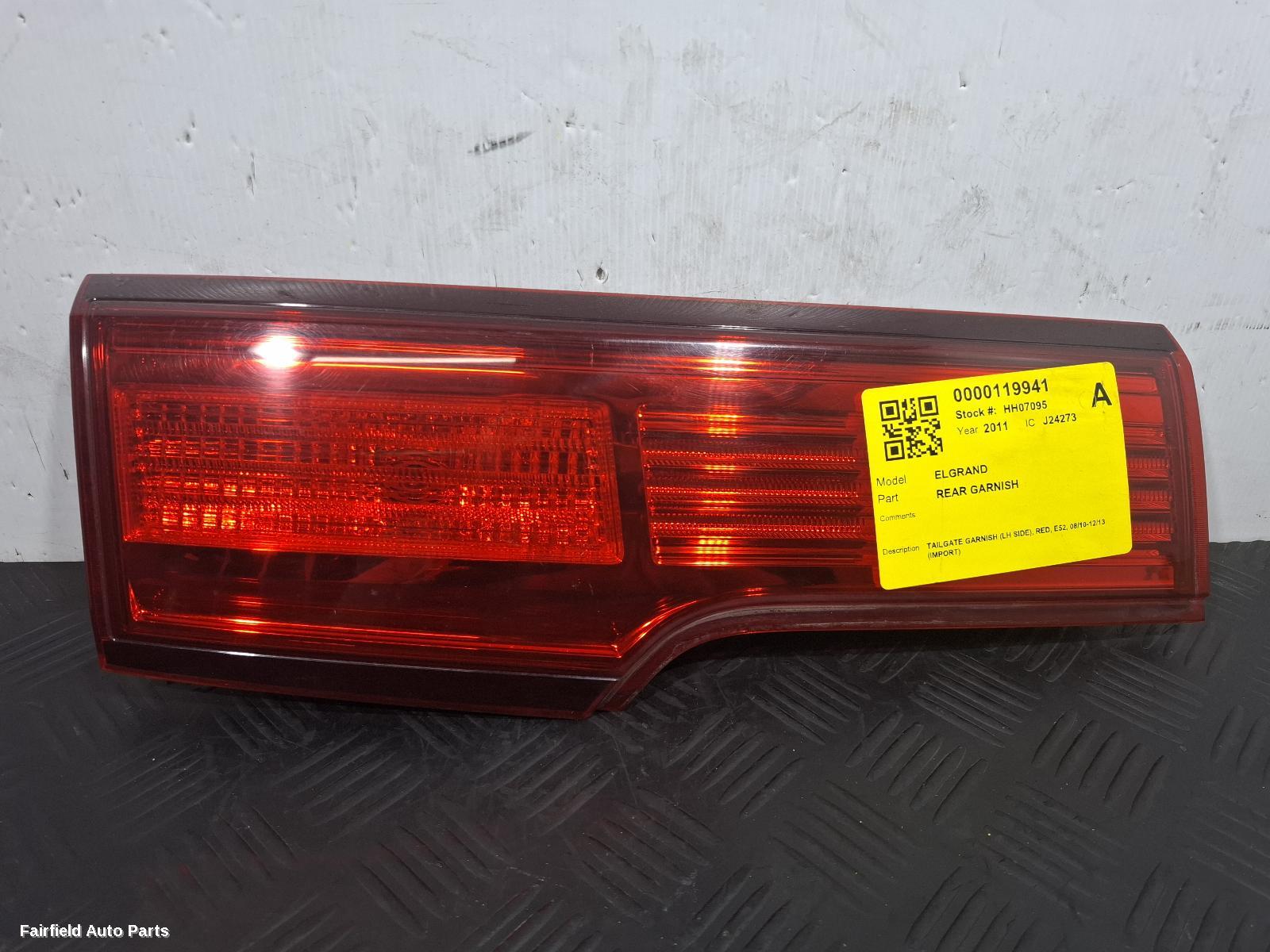 2010-2013 Nissan Elgrand Rear Garnish