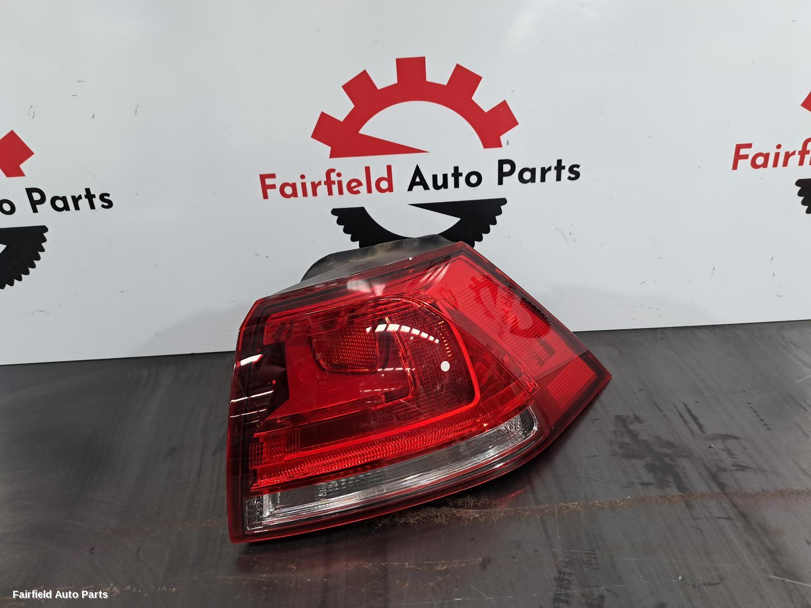 2016 Volkswagen Golf Right Taillight